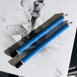 Crayon de graphite Mars Lumograph Jumbo dans le groupe Stylos / Écrire / Crayons à papier chez Pen Store (137592_r)