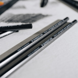 Crayons graphite Mars Lumograph lot de 6 dans le groupe Matériels d'artistes / Craie et Graphite / Graphite et crayon à papier chez Pen Store (137602)