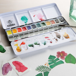 Akademie Aquarell Half Pans lot de 12 + 12 vides dans le groupe Matériels d'artistes / Couleurs de l'artiste / Peinture aquarelle / Aquarelle en godet chez Pen Store (137801)