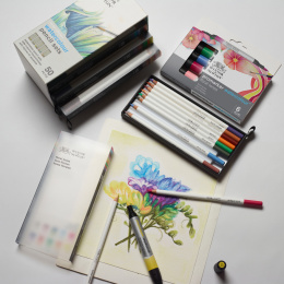 Studio Collection Crayons aquarellables Box Lot de 50 dans le groupe Stylos / Crayons d'artistes / Crayons aquarellables chez Pen Store (138083)