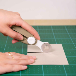 Cutter rotatif Perforation RO-FR28 dans le groupe Loisirs créatifs / Accessoires Hobby / Cisailles chez Pen Store (138151)