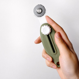 Cutter rotatif Perforation RO-SK28 dans le groupe Loisirs créatifs / Accessoires Hobby / Cisailles chez Pen Store (138152)