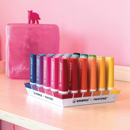 BOSS x Pantone Pack de 30 dans le groupe Stylos / Bureau / Surligneurs chez Pen Store (138175)
