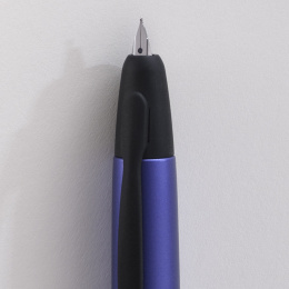 Capless Stylo-plume Limited Edition 2026 Steel Purple dans le groupe Stylos / Stylo haute de gamme / Stylo à plume chez Pen Store (138178_r)