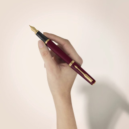 Meridian Red/Gold Reservoar dans le groupe Stylos / Stylo haute de gamme / Stylos de luxe chez Pen Store (138315_r)