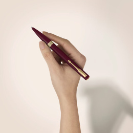 Meridian Red/Gold Stylo à bille dans le groupe Stylos / Stylo haute de gamme / Stylo à bille chez Pen Store (138318)